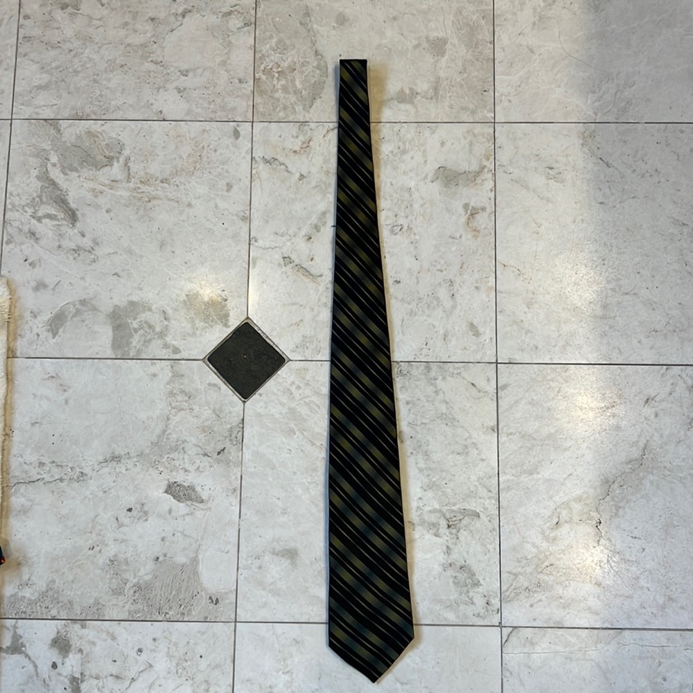 Men’s Striped Tie